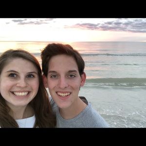 Meet your Posher, Ariel